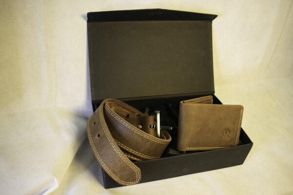 Brown Crazy Horse leather belt and wallet combo for men