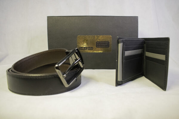 Reversible black and brown leather belt with premium leather wallet
